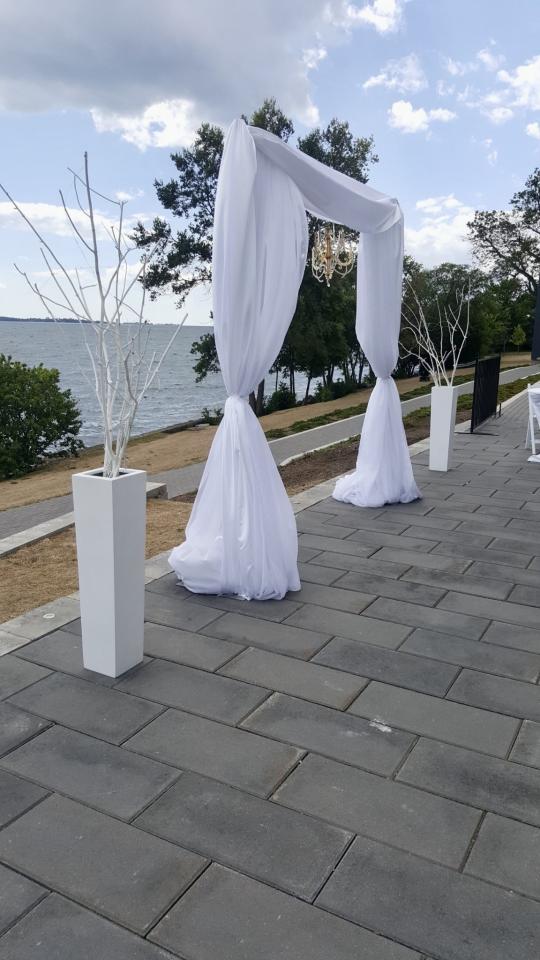 Entryway/Arch – 7ft – 12ft – Installed