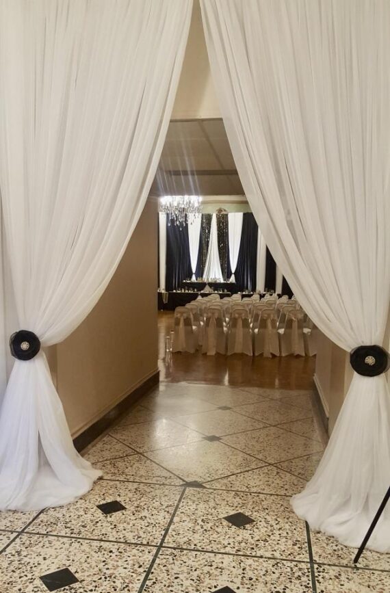 Entryway/Arch – 7ft – 12ft – Installed